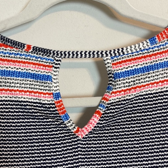 Weston faux rap short sleeve V-neck top - Picture 6 of 9